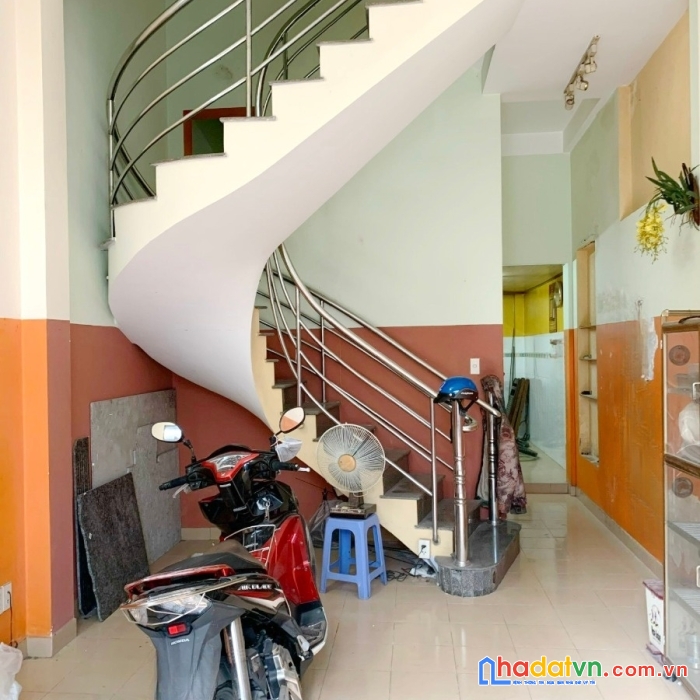 Cho thuê nhà hẻm 231d/ đường dương bá trạc - p1- quận 8