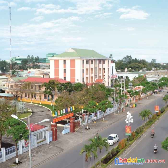 Hàng đầu tư! cặp đất cổng chào thị trấn ái nghĩa, đường hùng vương 25m,đường bên quy hoạch 17m5