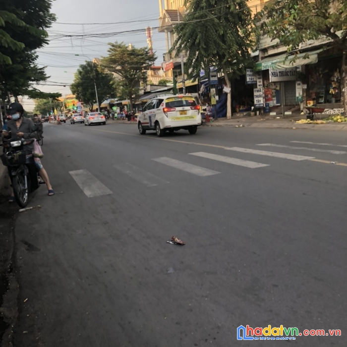 Chính chủ lâu đời - 100m2 - đất trống mtkd - ngay chợ giãn dân - trung tâm tiện ích