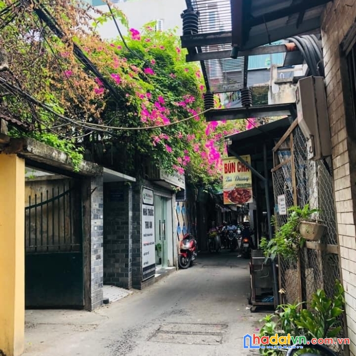 Trung tâm đống đa – nhà đẹp – sát phố - ngõ thông – kinh doanh – số hoa hậu.