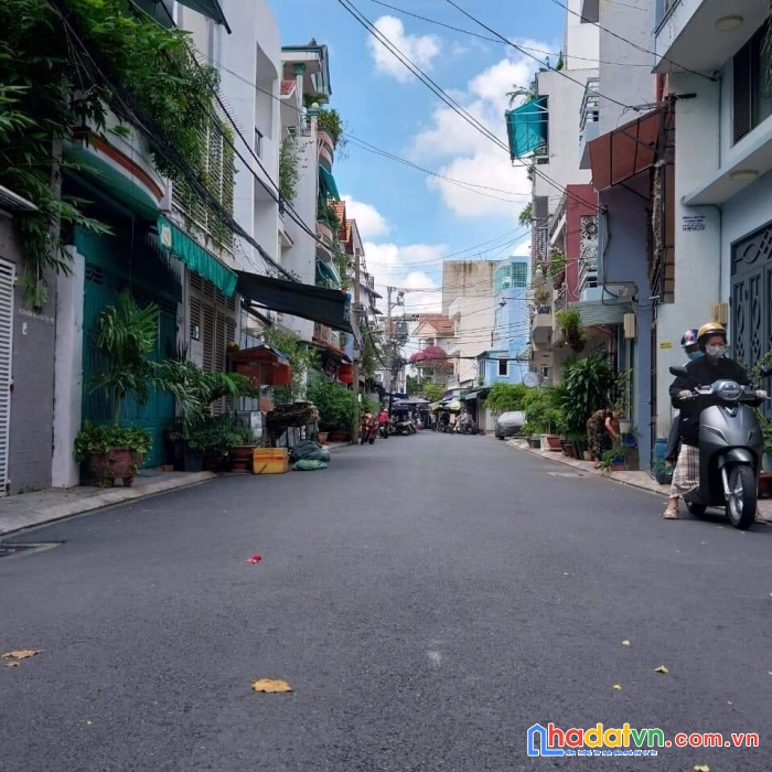 Xe tăng chạy lòng vòng-2,5 tỷ- p11- bình thạnh