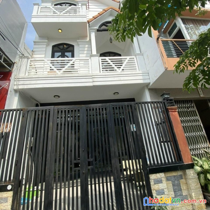 Sơn trà- mt nguyễn chí diễu 384m2x4t kd giá chỉ 8 tỷgọi ngay 095808739