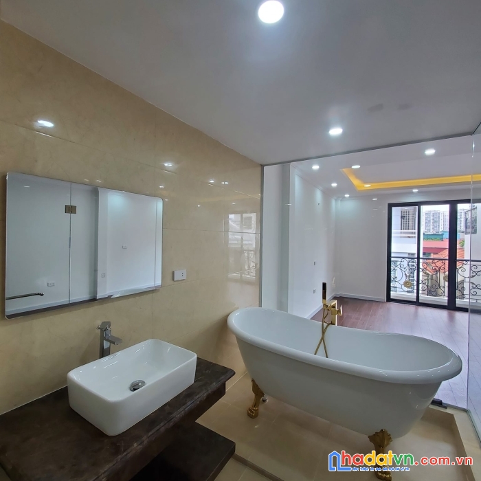 Bán nhà nguyễn văn cừ 54m2, mt5, 14,9 tỷ