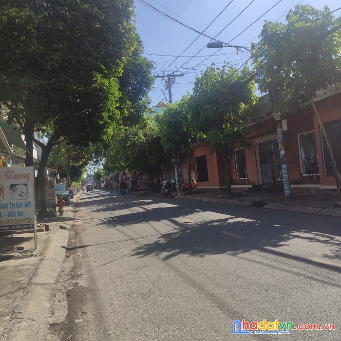 Mătj tiền ngang 7m. trung tâm p. hiệp thành. 188m2 hơn 12 tỷ.