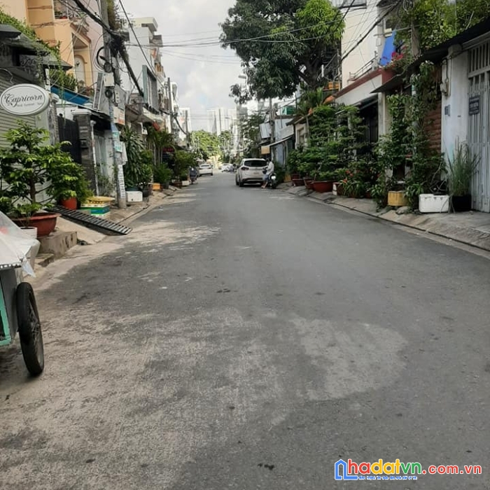 Bán nhà nguyễn thị thập , 72m2, gần chợ tân quy chỉ 8.1 tỷ