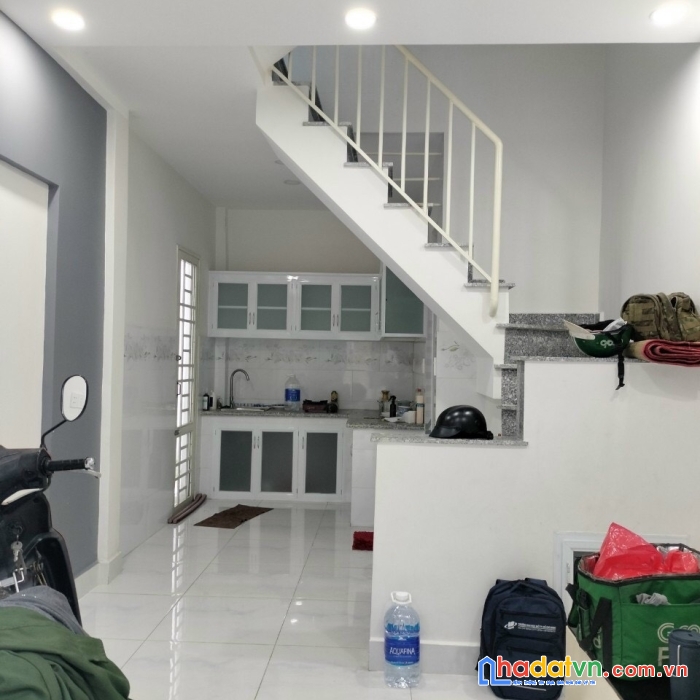 Lê quang định, bình thạnh - 2 phòng ngủ - hẻm ba gác - 3.5 tỷ bớt