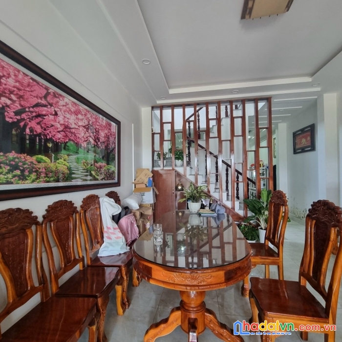 Cần bán gấp nhà đẹp đường kim đồng, đà lạt giá 8 tỷ