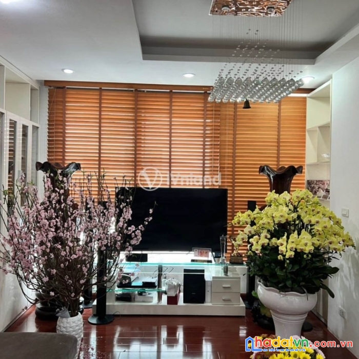 Bán chung cư 761 hoàng hoa thám, ba đình: 200m x 2 tầng, 4pn4vs. giá: 7,99 tỷ. lh: 0904.768.468