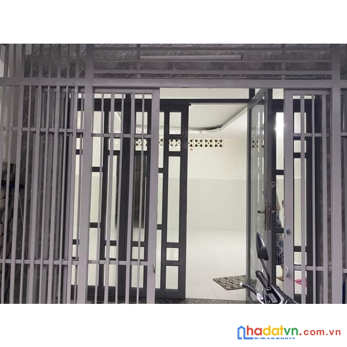 Một căn nhà lộc phát- có dòng tiền ổn định- ra đường lớn trần xuân soạn chỉ vài bước đi bộ - giá