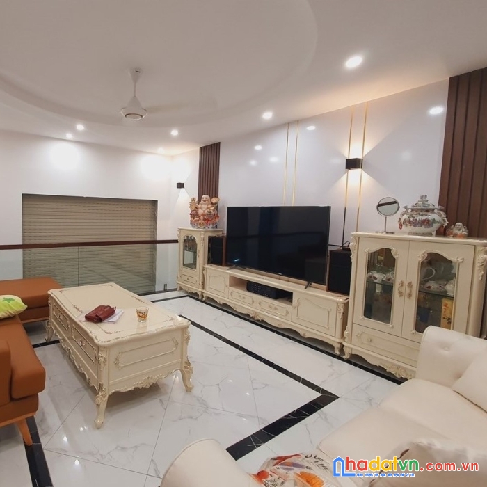 Bán nhà đông tác, đống đa, siêu đẹp, 40m2x6 tầng, nhỉnh 6 tỷ