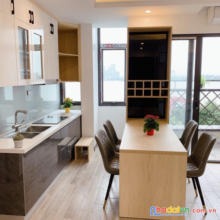 Mặt phố võng thị, hồ tây 210m2 mt15 kinh doanh đỉnh 60 tỷ, 0912288365