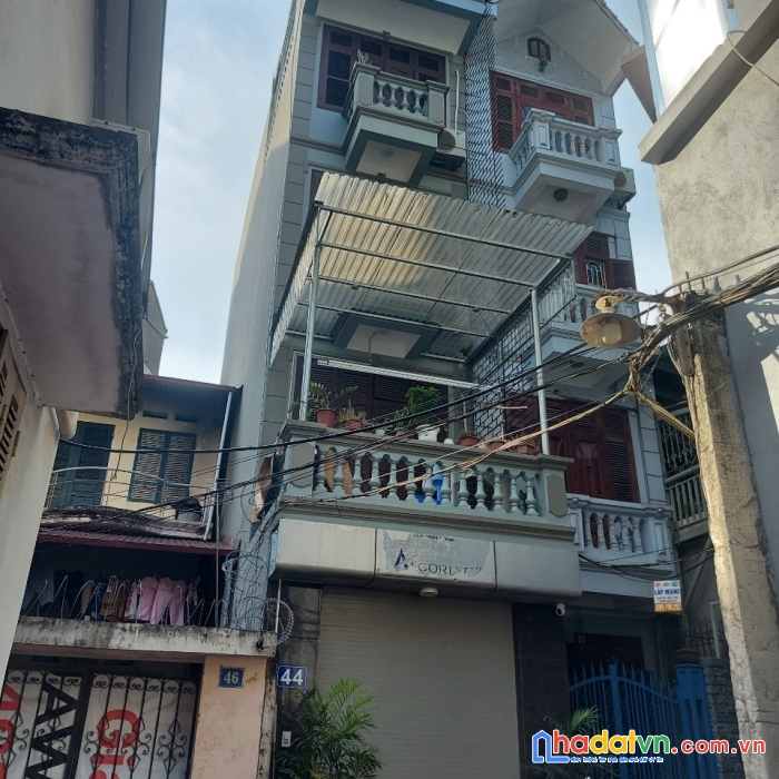 Nhà rộng - vị trí đẹp - ngõ thông. xuân la , tây hồ, nhà 46m2, 5t, mt3m, giá 4.8 tỷ.