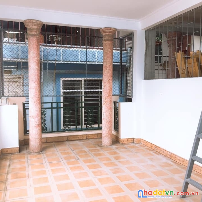 Nguyễn trãi 30 m  3 tầng mặt tiền 3m giá 3.2 tỷ thanh xuân