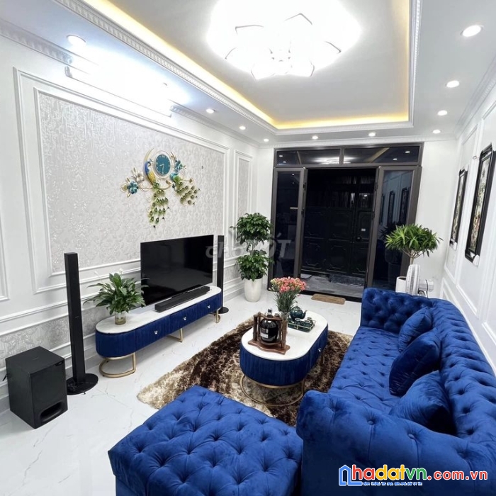 Bán nhanh nhà dịch vọng hậu, 45m x 4 tầng,  oto cách vài bước chân, 3.7 tỷ.