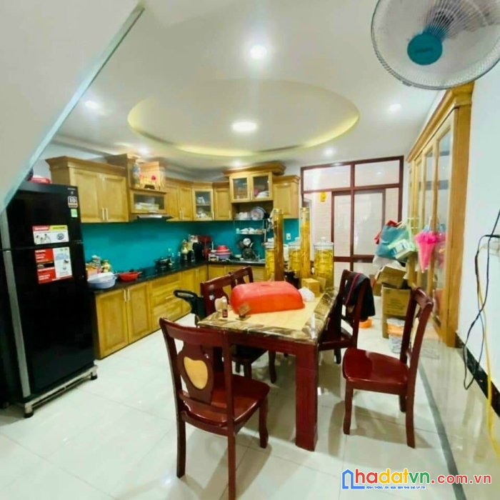 (phú nhuận) hẻm 4m, rộng 4.2, dài 14, 8.8 tỷ, huỳnh văn bánh