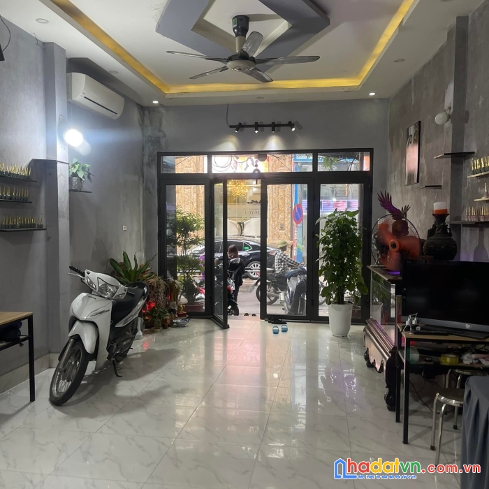 Mặt phố tô vĩnh diện, thanh xuân, 69m2, kinh doanh siêu đỉnh, ô tô vỉa hè, giá chào 16 tỷ
