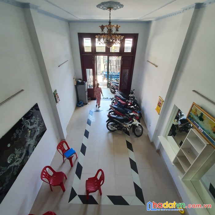 Bán gấp nhà riêng tân kỳ tân quý, 5 tầng, 80m2 chỉ 7,9tỷ