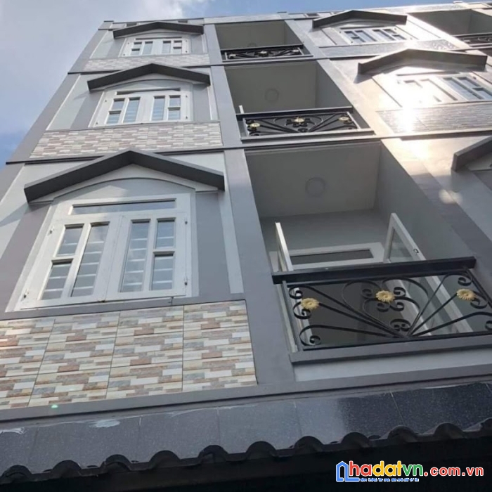 Chỉ 2 tỷ mặt tiền 4.5m  nhà bình tân 5 tầng_ô tô 7 chổ vào nhà, mới đẹp