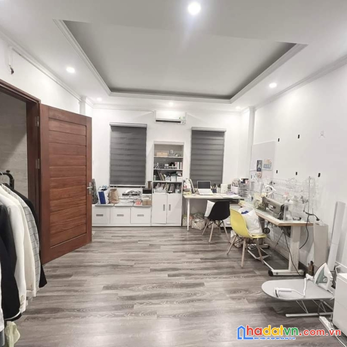 Giảm sốc nhà phố vương thừa vũ phân lô-kinh doanh. 10m ra mặt phố