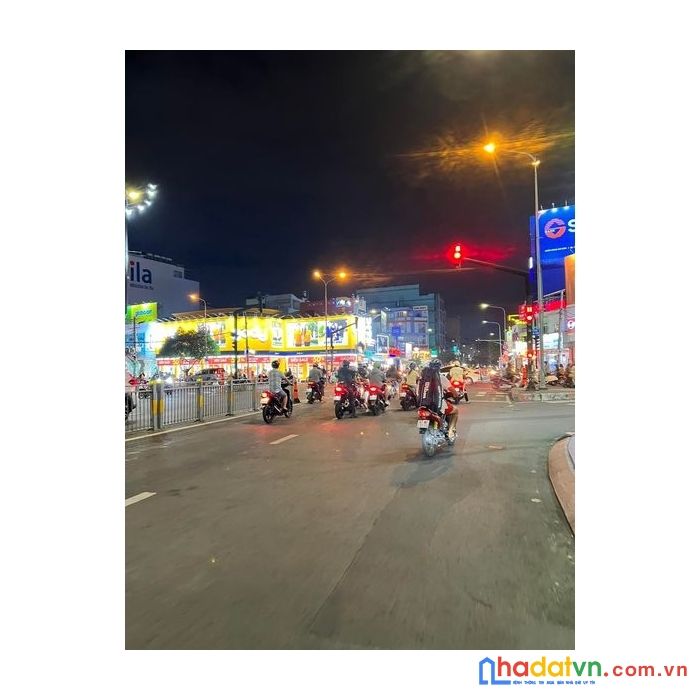 Siêu phẩm tân bình thông số cực đẹp 4x16 một căn duy nhất ngay trung tâm thành phố giáp vòng xoay