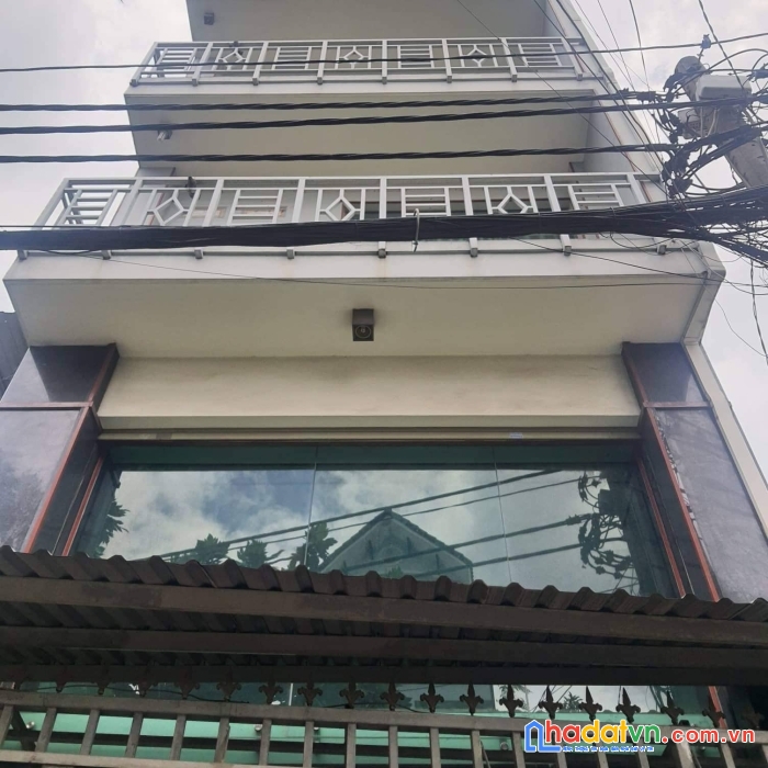 Bán gấp nhà, tch, q12, ngang 5m, 5tầng đẹp lung linh,giá.....
