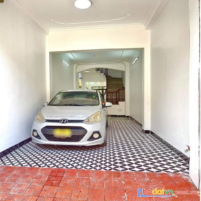 Bán nhà phố ngọc hồi , 80m2,  4 tầng, ô tô vào nhà, giá 5.45 tỷ