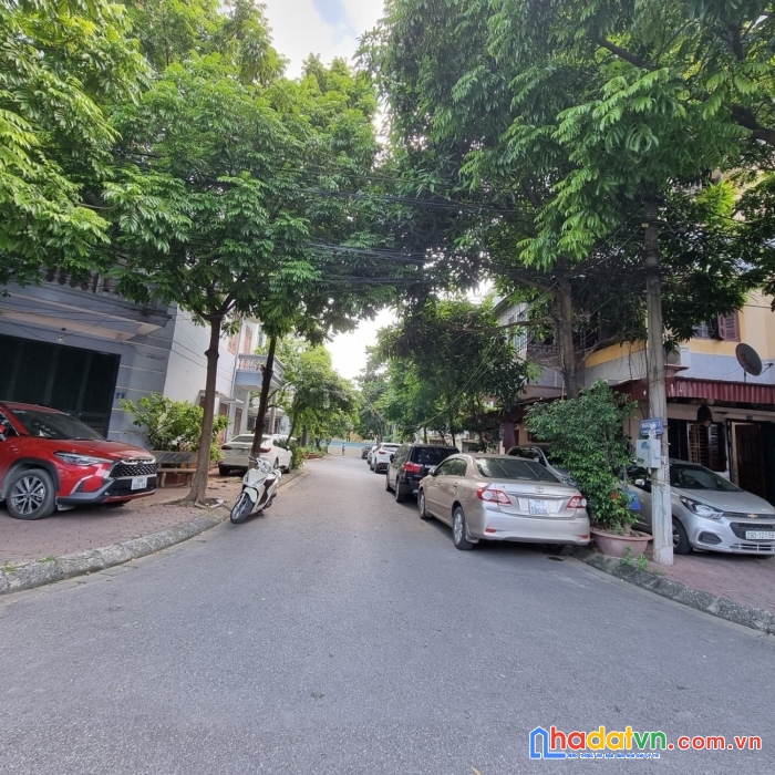 Trung tâm ba đình sát phố ô tô vào nhà 38/43m 4t giá chỉ 4 tỷ 900tr