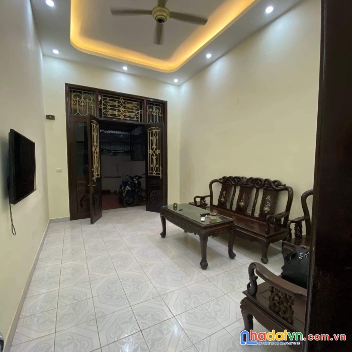 Bán nhà phố khương trung trung tâm quận thanh xuân ngõ thông sát phố nở hậu 55m2 - 5,8 tỷ