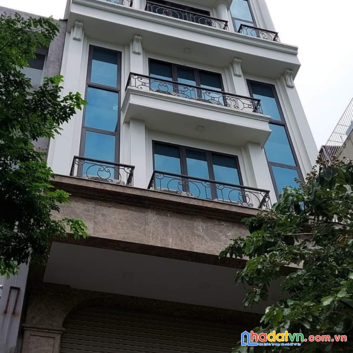 Bán nhà phố trân khát chân 75m2, 6 tầng thang máy cho thuê văn phòng, vỉa hè rộng chỉ hơn