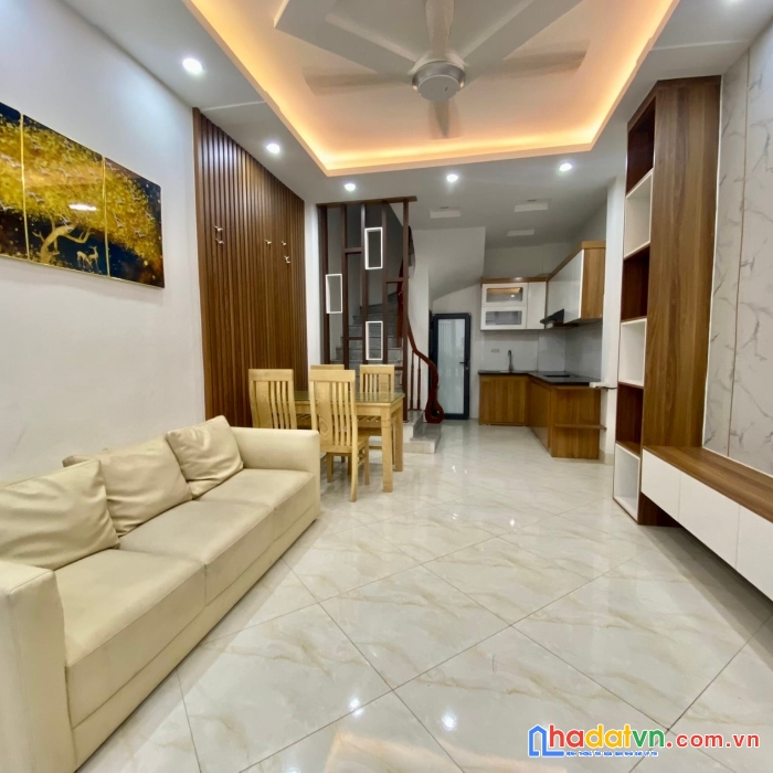 Bán nhà hiếm hào nam 3 mặt thoáng nhỉnh 3 tỷ