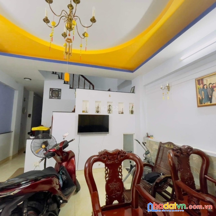 Nguyễn trọng tuyển - khu vip - tân bình - giá 7.5 tỷ.