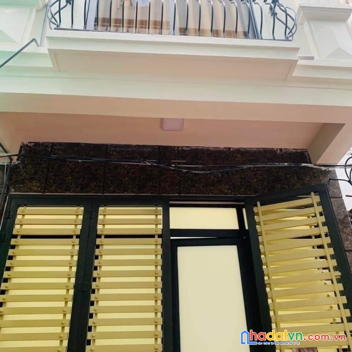 Bán gấp nhà ngõ phố khương đình, gần phố,nhà mới, dt 41m2-5 tầng- mặt tiền 4m, giá 5 tỷ.