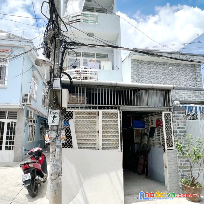 Nhà mới căn góc nở hậu trệt/3 lầu hẻm thẳng nguyễn duy p9 q8