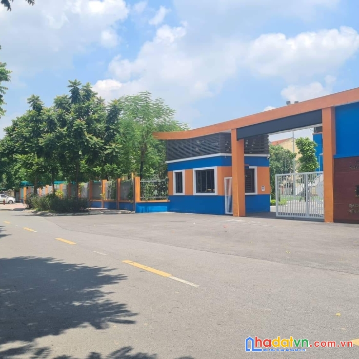 Mặt phố v/hè kd view c/viên, t/học kim quan thượng 35 2 tầng nhỉnh 5 tỷ