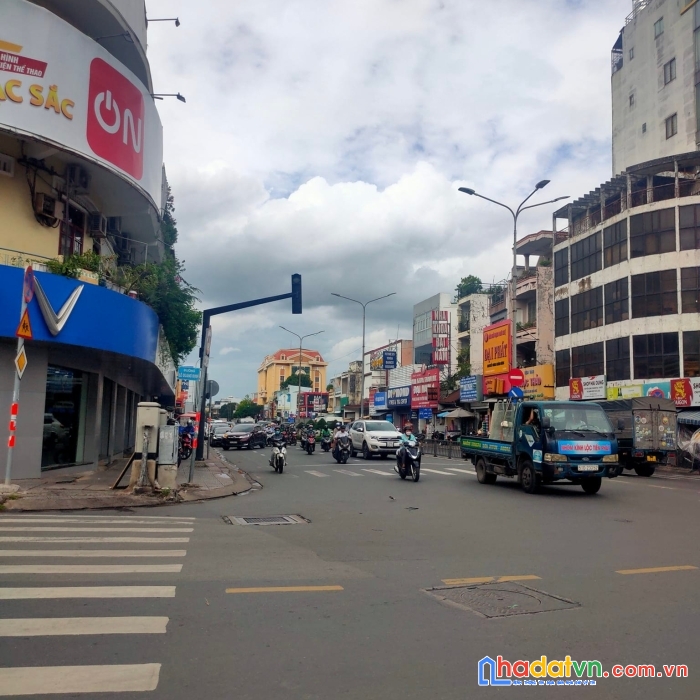 Bán đất trung tâm bình thạnh 81m2(6.5x13m) sát đh hutech chỉ 8 tỷ tl