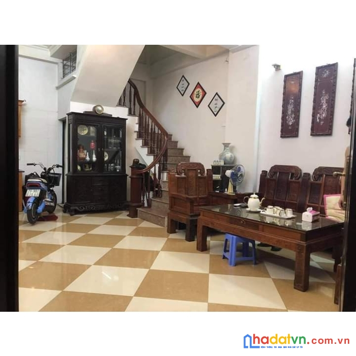 Phố ngọc lâm, long biên, 46m, 4 tầng, cách 1 nhà ra phố, khu vực sầm uất, 3,55 tỷ