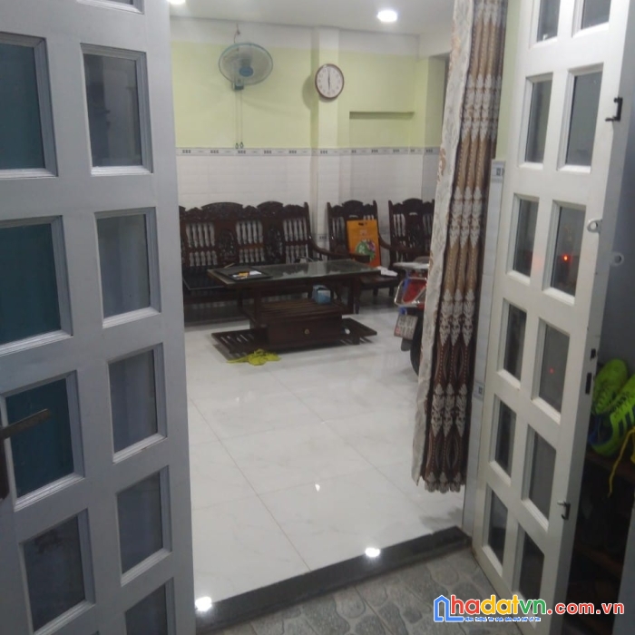 Bán gấp nhà riêng tân kỳ tân quý, 3 tầng, dtsd 75m2 nhỉnh 2tỷ