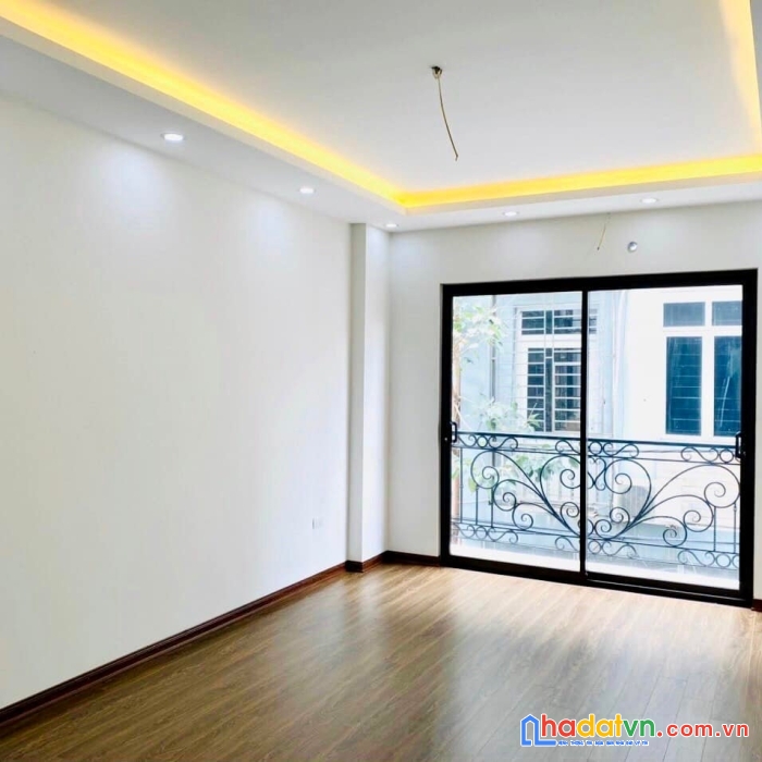 Bán nhà nguyễn văn cừ 41 m2, mt4, 5,85 tỷ