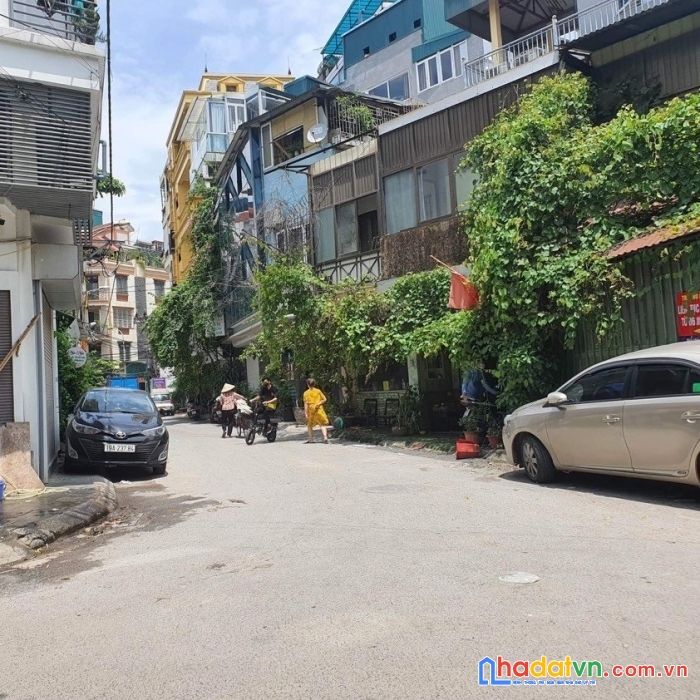 Bán nhà hồ ba mẫu, đống đa, hiện đại, 32m2, 5 tầng, nhỉnh 4 tỷ