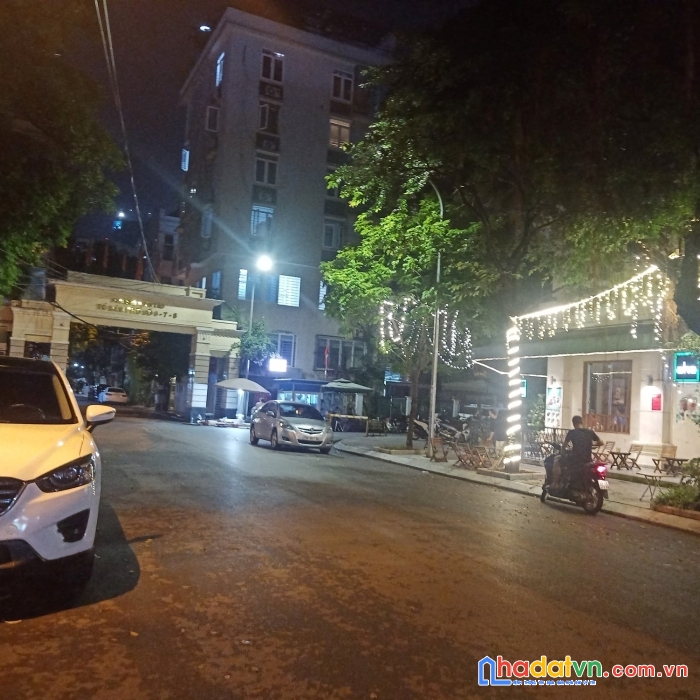Bán gấp, nhà đẹp, ô tô tránh, 5 chỗ vào nhà, 105 xuân la 38m2, giá 6.7 tỷ
