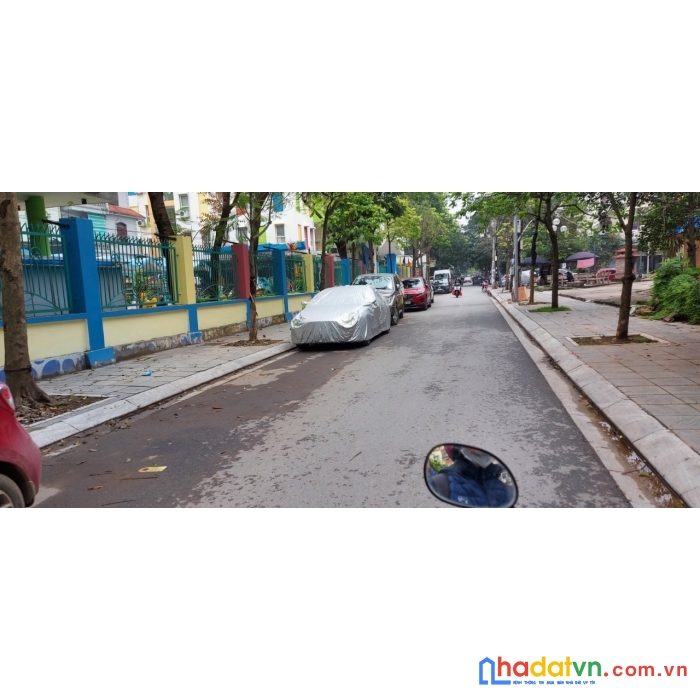 Bán đất tặng nhà 2 tầng, ba bước hồ tây, xuân la, 56m2, giá 5.6 tỷ