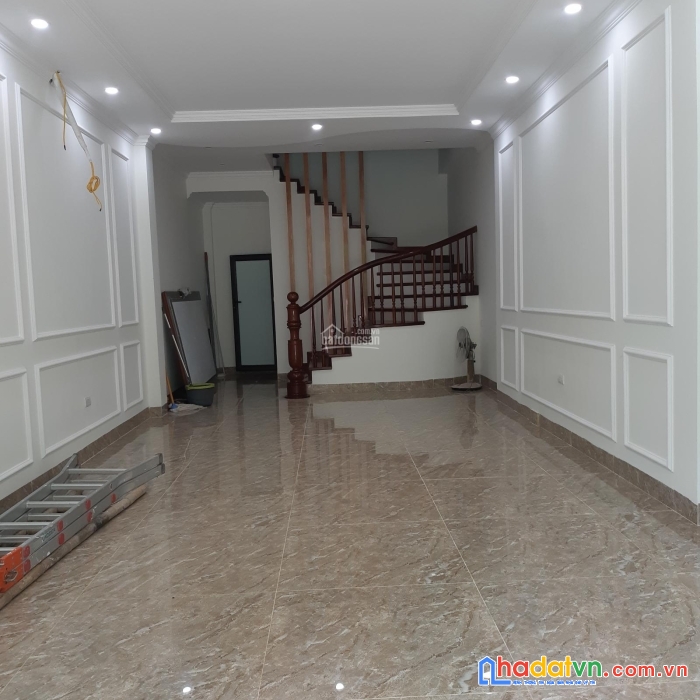 Bán nhà  phố yên xá,  4 tầng,  32m2, nhà   đẹp, tiện nghi, giá 3.18 tỷ