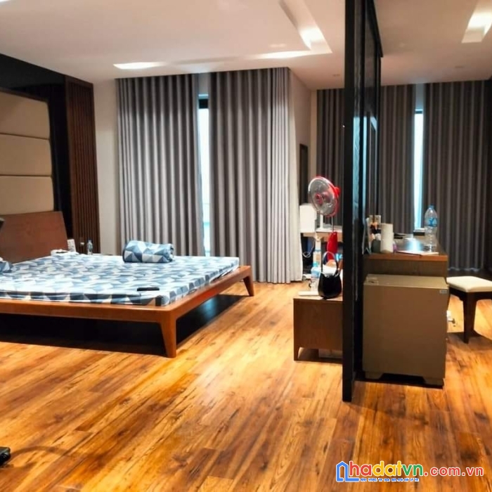 Bán nhà phố trương định, 40m2*5 tầng*4 ngủ, ngõ 3 gác, cách ô tô 10m, gần chợ, 4 tỷ