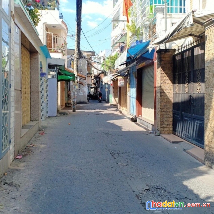 Nhà mặt tiền hẻm xe tải.bùi minh trực.f5.q8.giá 4.45 tỷ