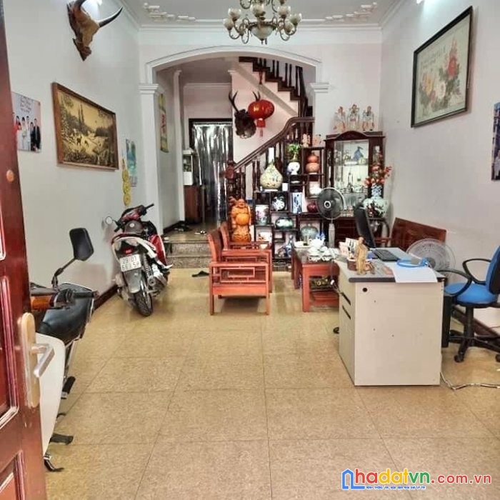 Bán nhà minh khai, hai bà trưng, 64m, 4 tầng, mặt tiền 4.2m, giá 12.9 tỷ.