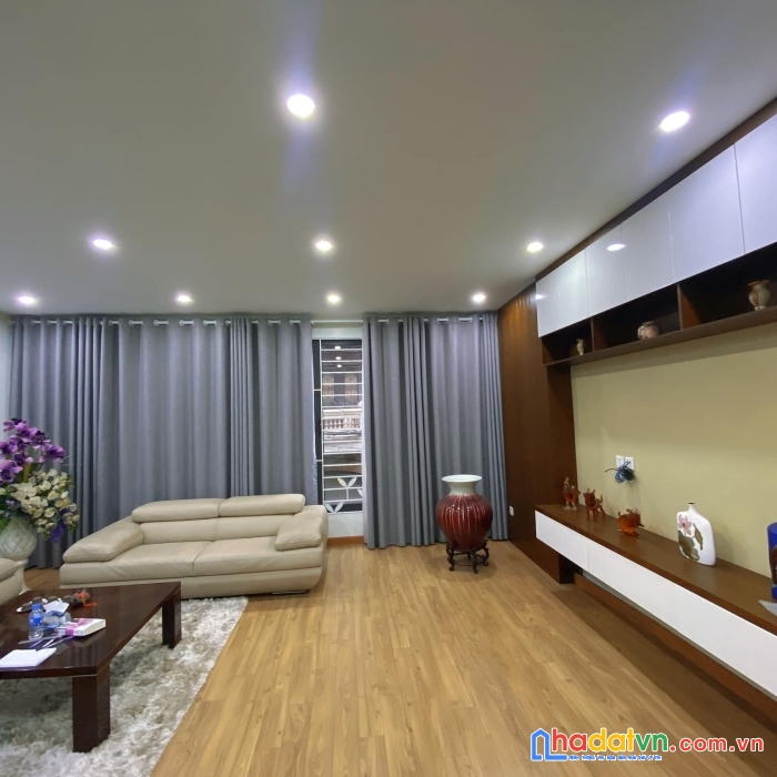 Bán nhà phố ngụy như kon tum, thanh xuân 60m, 5 tầng, mt 4.6m. giá: 17.8 tỷ