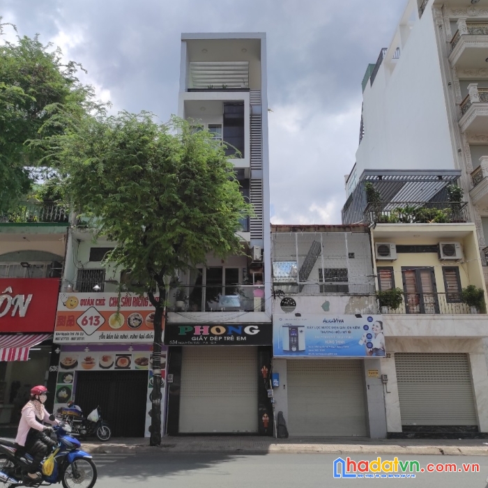 Bán gấp nhà 2 mặt tiền 634 nguyễn trãi f.8 q.5, 4x20m, trệt, 4 lầu