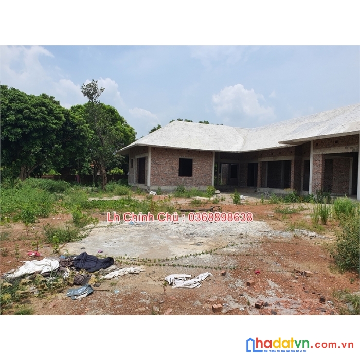 Cần bán biệt thự xây thô 520m2 sàn, lô góc 2 mặt tiền trục chính làng, giá siêu rẻ chỉ 8tr/m2