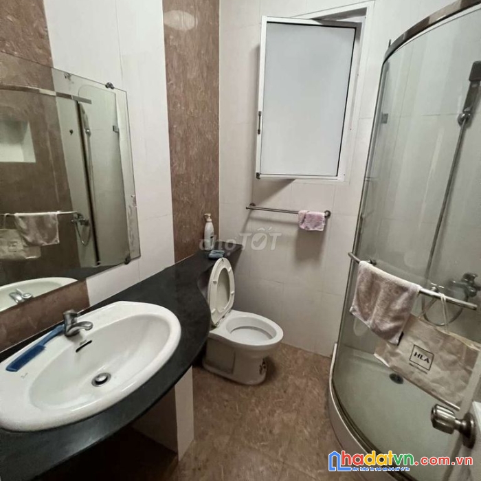 Cần bán nhà mặt tiền ch u thị hóa , phường 4 quận 8