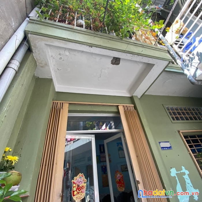 Bán gấp nhà riêng lạc long quân, tân bình, 2 tầng, 36m2 nhỉnh 3tỷ.